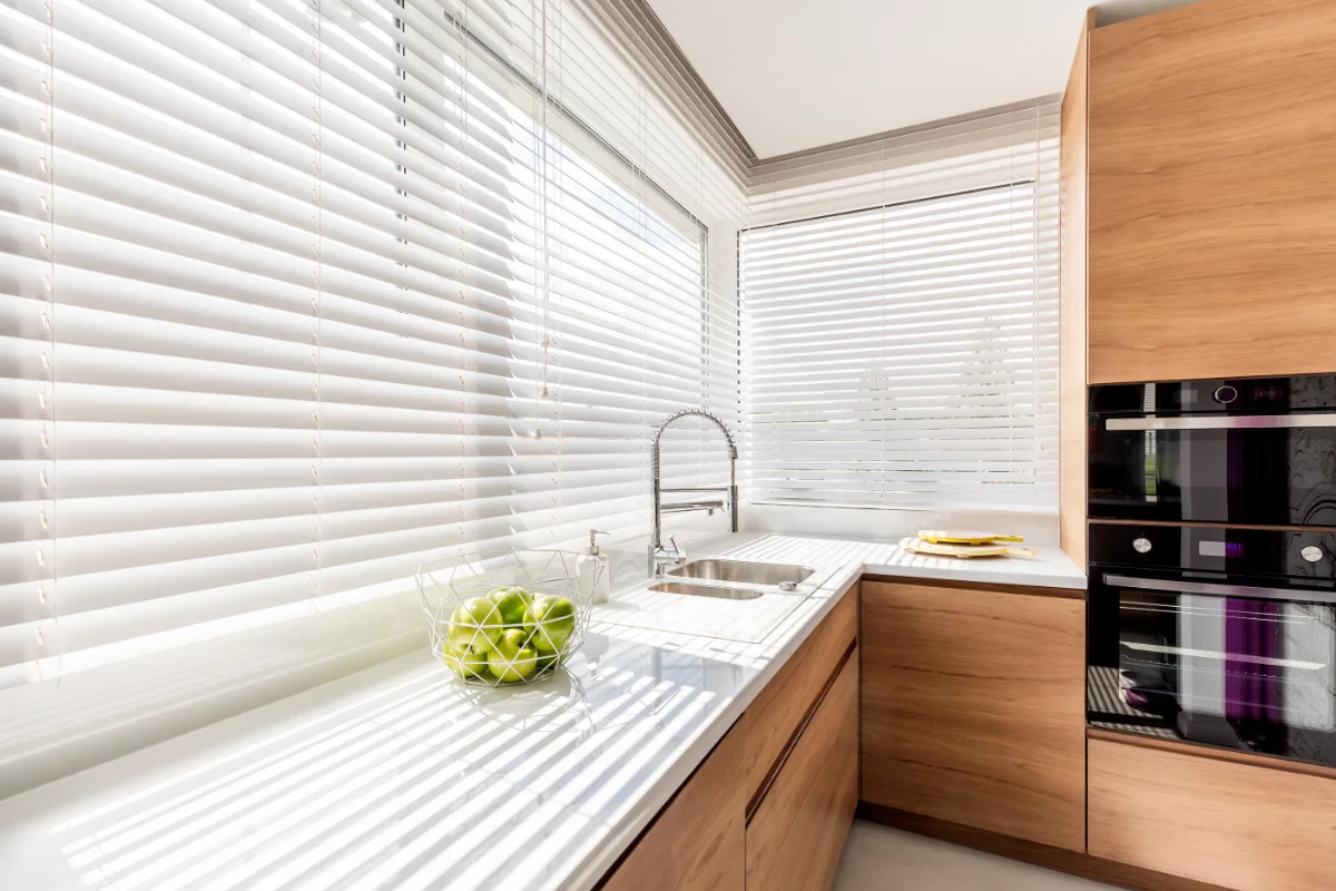 Innenjalousien für Fenster Innenbeschattung